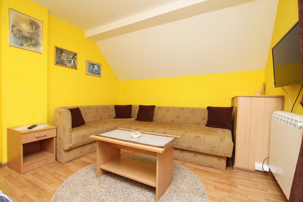 Apartments Junior Zlatibor Exteriör bild