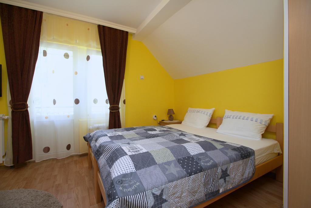 Apartments Junior Zlatibor Exteriör bild