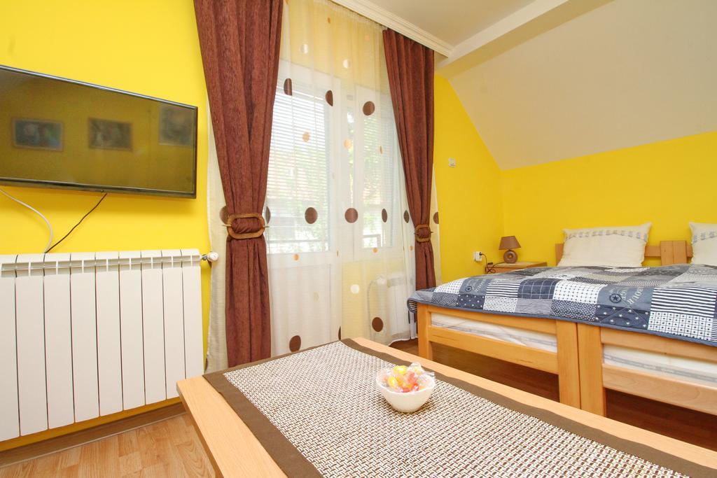 Apartments Junior Zlatibor Exteriör bild