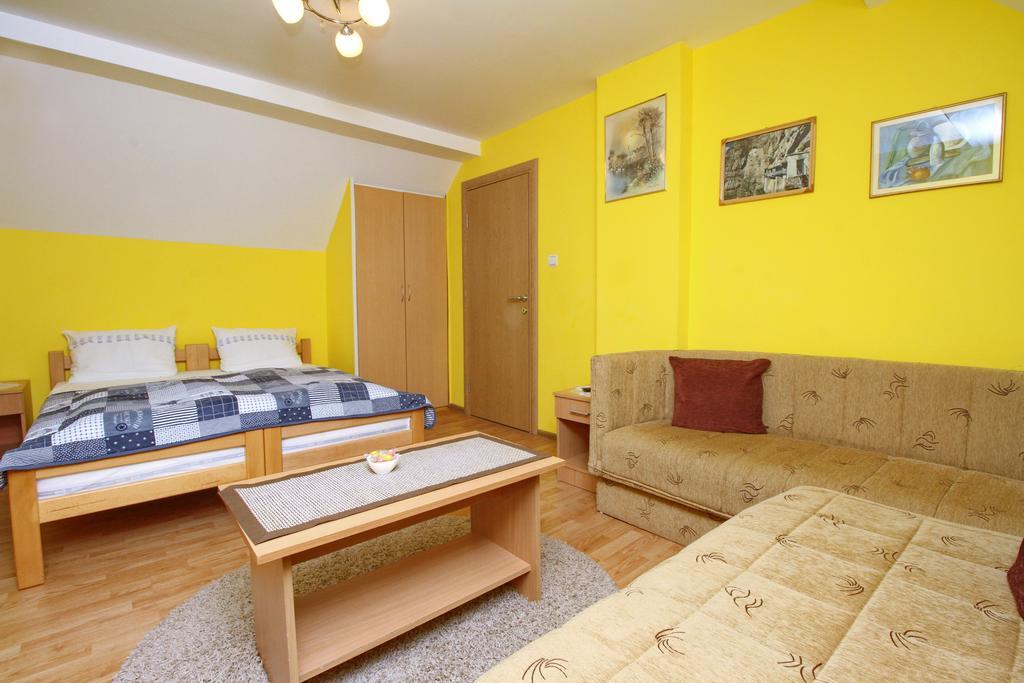 Apartments Junior Zlatibor Exteriör bild