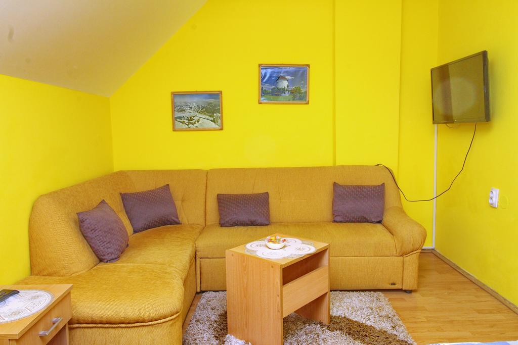Apartments Junior Zlatibor Exteriör bild