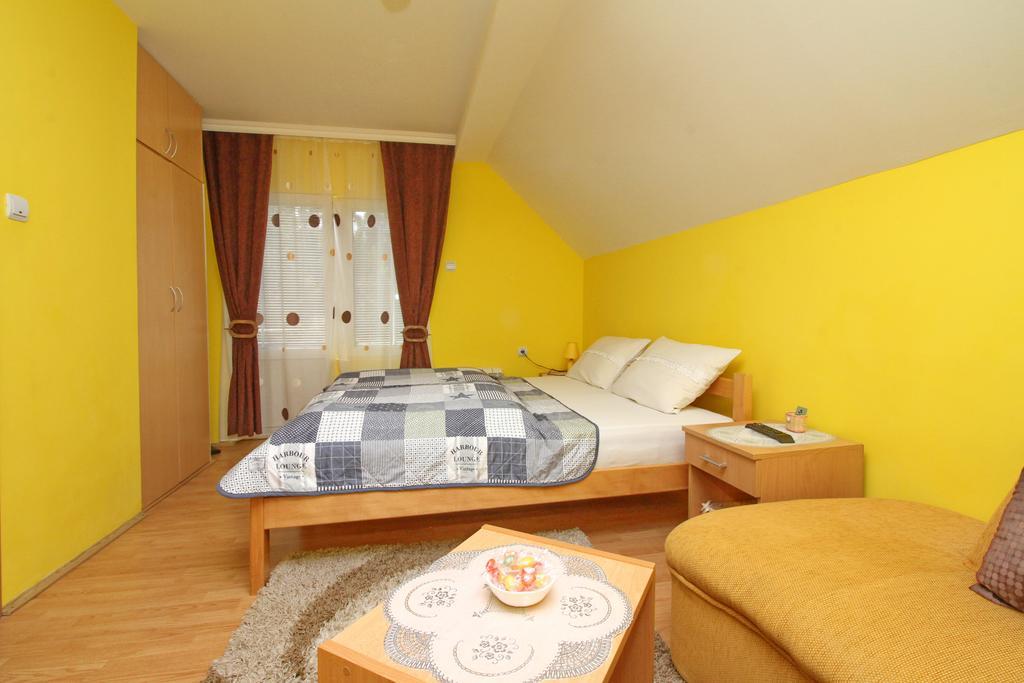 Apartments Junior Zlatibor Exteriör bild