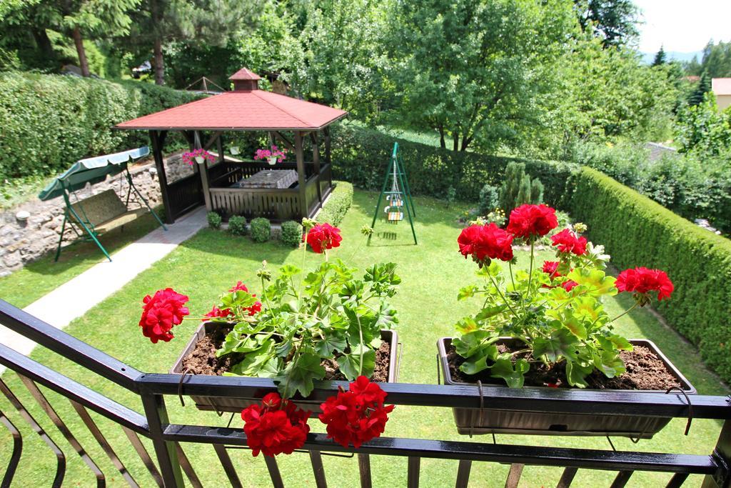 Apartments Junior Zlatibor Exteriör bild