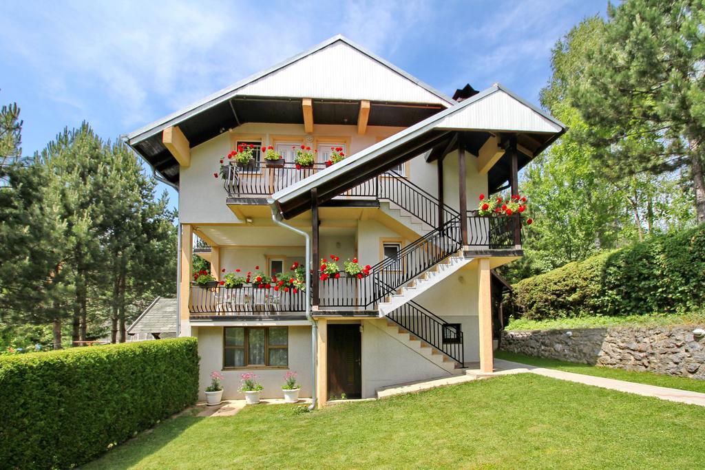 Apartments Junior Zlatibor Exteriör bild